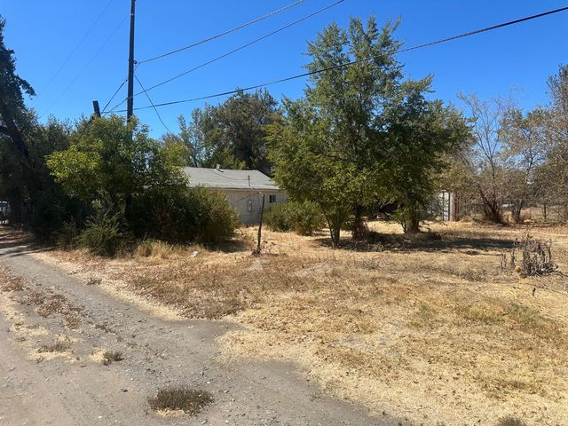 2261 S Netherton Ave, Stockton, CA 95205