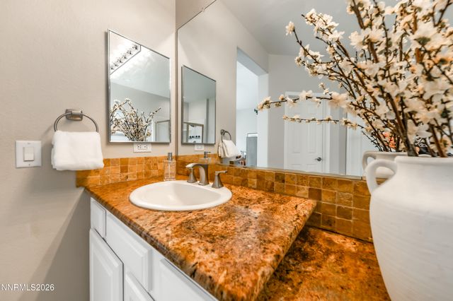 2880 Thistle Belle Court, Sparks, NV 89436