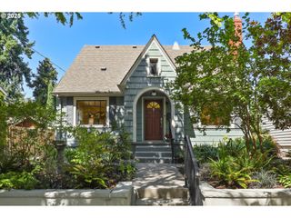 3415 Ne TILLAMOOK St, Portland, OR 97212