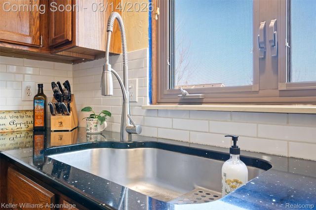 23828 Harvest Drive, Novi, MI 48375