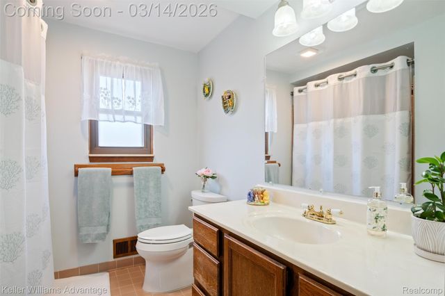 23828 Harvest Drive, Novi, MI 48375