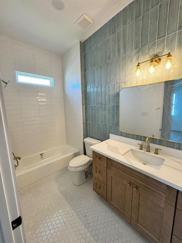 13014 Buccaneer Parkway, Freeport, TX 77541