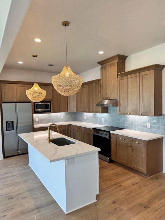 13014 Buccaneer Parkway, Freeport, TX 77541