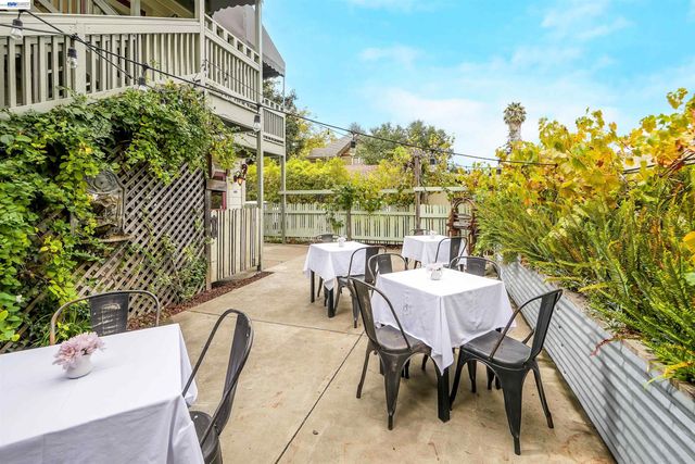 742 B St, Hayward, CA 94541