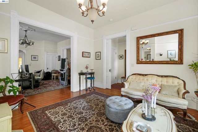 742 B St, Hayward, CA 94541