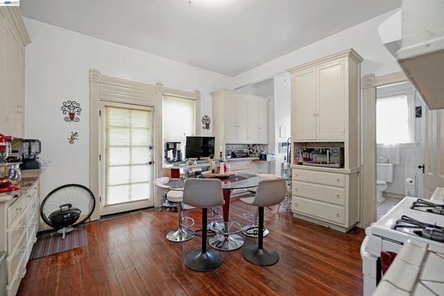 742 B St, Hayward, CA 94541