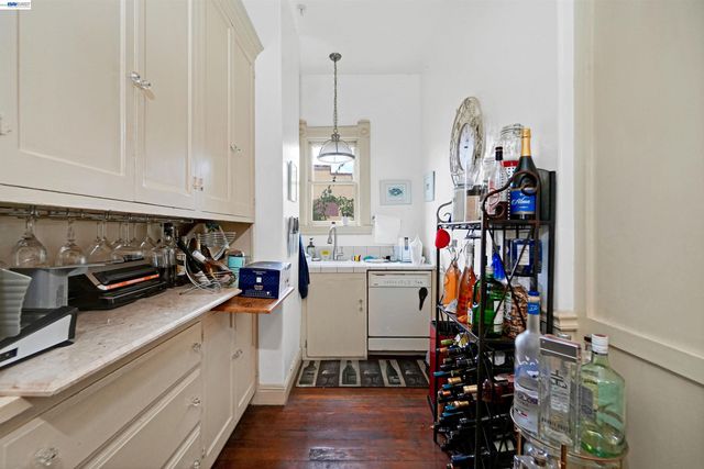 742 B St, Hayward, CA 94541