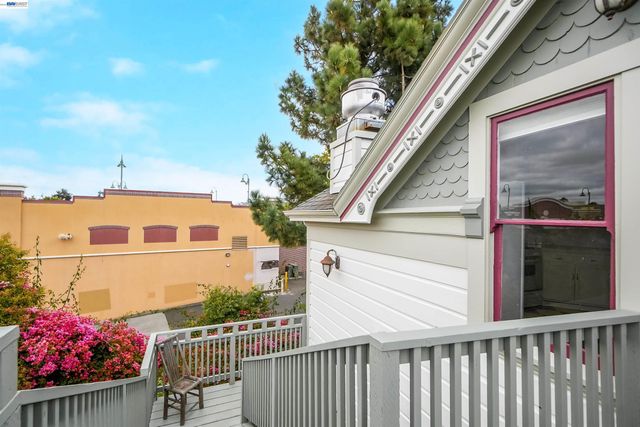 742 B St, Hayward, CA 94541