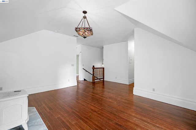 742 B St, Hayward, CA 94541