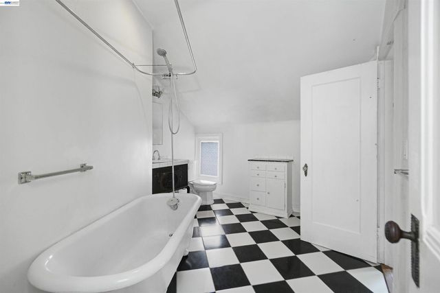 742 B St, Hayward, CA 94541