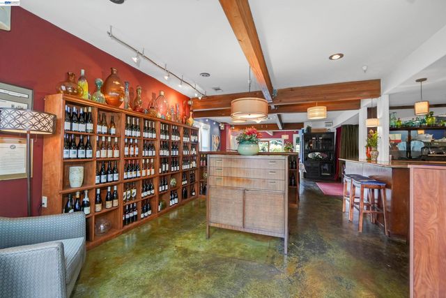 742 B St, Hayward, CA 94541