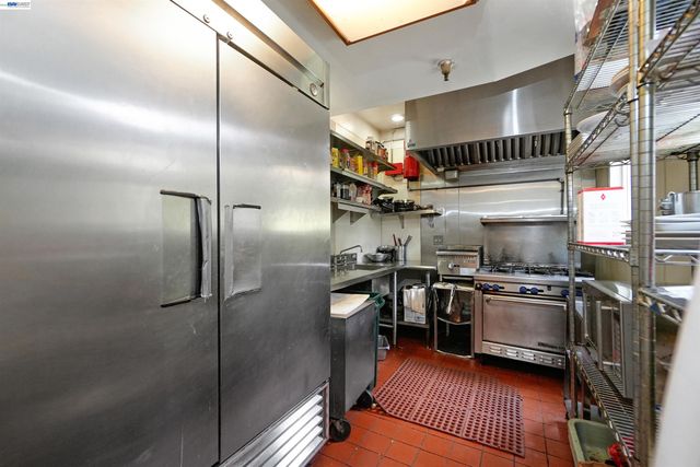 742 B St, Hayward, CA 94541
