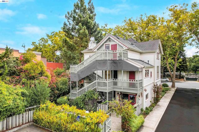 742 B St, Hayward, CA 94541