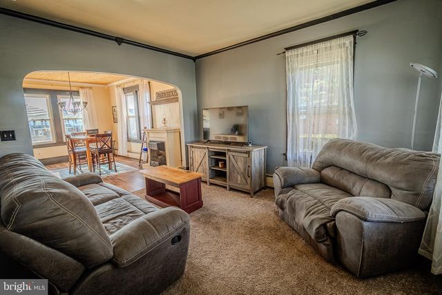 152 S CENTER ST, Frackville, PA 17931