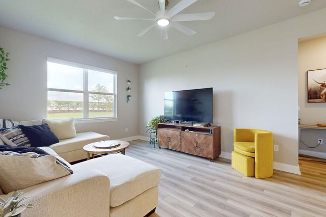 6624 NW Cloverdale Avenue, Port St. Lucie, Port St Lucie, FL 34987