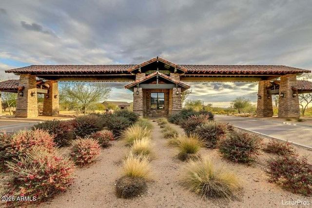 8449 E LOCKWOOD Street, Mesa, AZ 85207