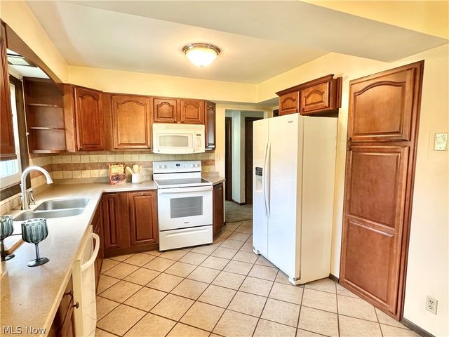 351 Perry Road, Tallmadge, OH 44278