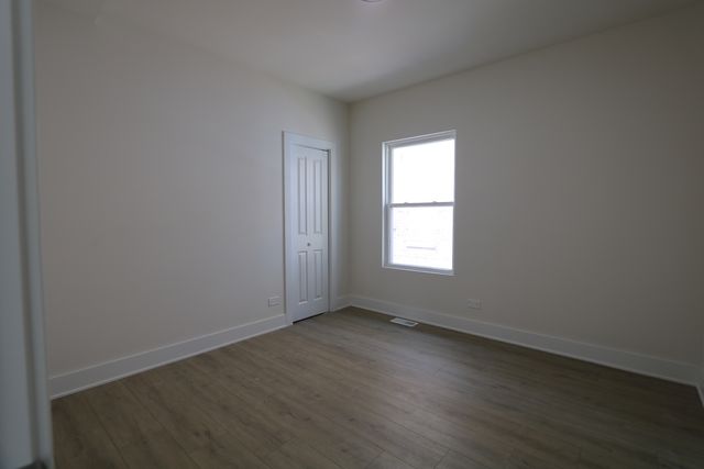 8014 S Yates Boulevard, Chicago, IL 60617
