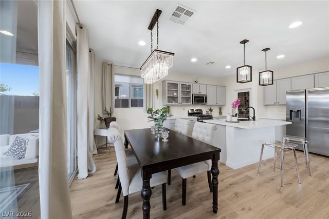 12 Cresta Villa Court, Henderson, NV 89011