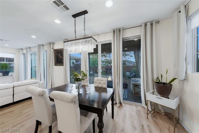 12 Cresta Villa Court, Henderson, NV 89011
