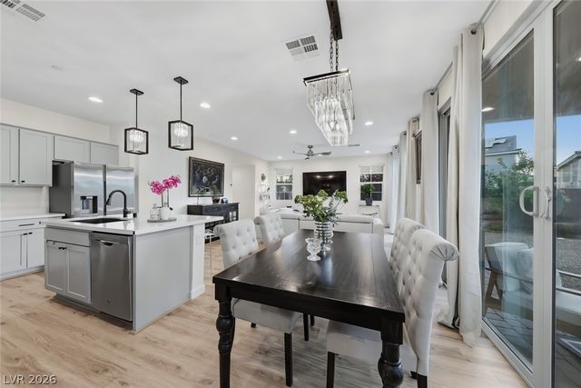 12 Cresta Villa Court, Henderson, NV 89011