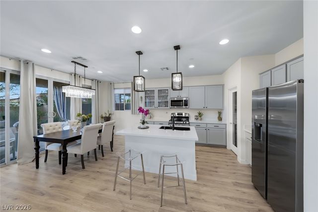 12 Cresta Villa Court, Henderson, NV 89011