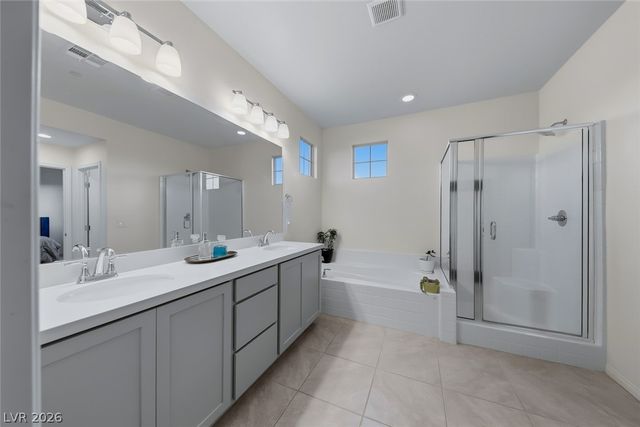 12 Cresta Villa Court, Henderson, NV 89011