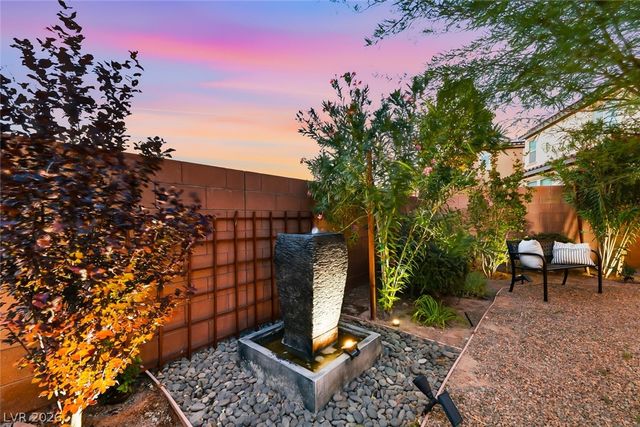 12 Cresta Villa Court, Henderson, NV 89011