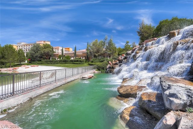 12 Cresta Villa Court, Henderson, NV 89011