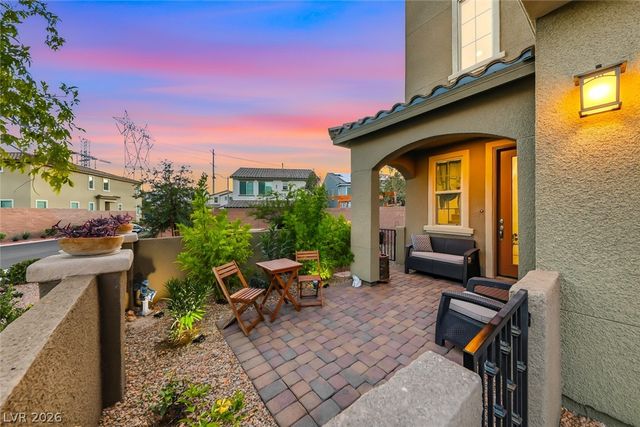 12 Cresta Villa Court, Henderson, NV 89011
