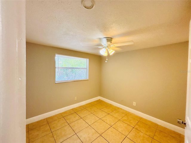 11733 N 12TH STREET E, Tampa, FL 33612