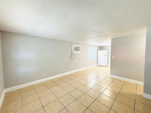 11733 N 12TH STREET E, Tampa, FL 33612