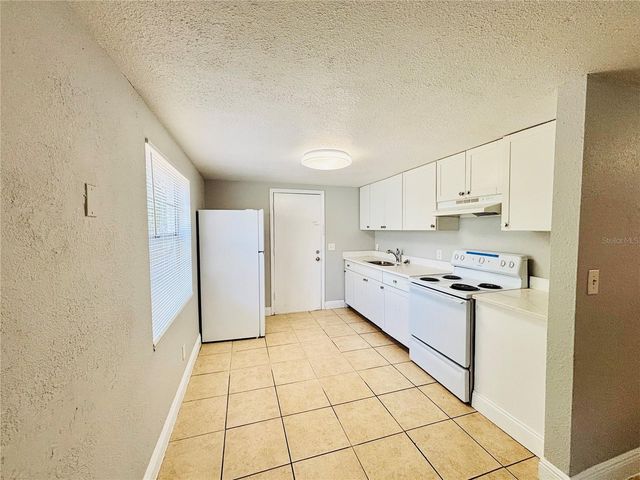 11733 N 12TH STREET E, Tampa, FL 33612