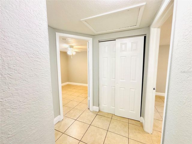 11733 N 12TH STREET E, Tampa, FL 33612