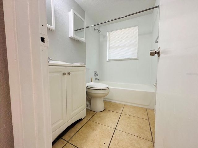 11733 N 12TH STREET E, Tampa, FL 33612