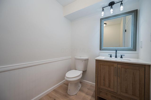 260 Old Coach Place, Canal Winchester, OH 43110