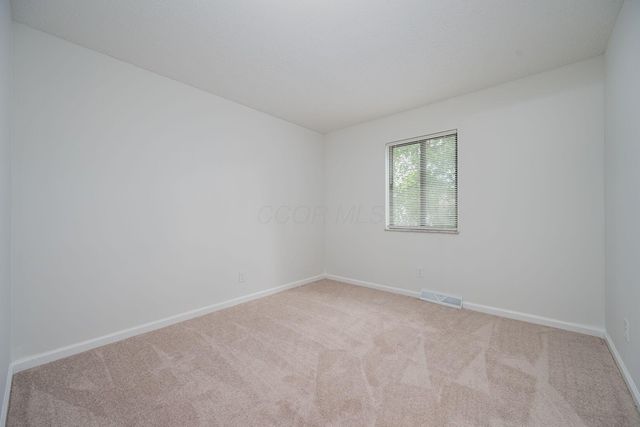 260 Old Coach Place, Canal Winchester, OH 43110