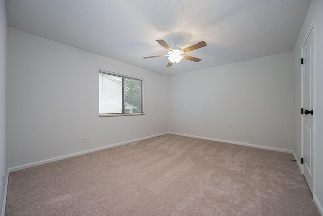260 Old Coach Place, Canal Winchester, OH 43110