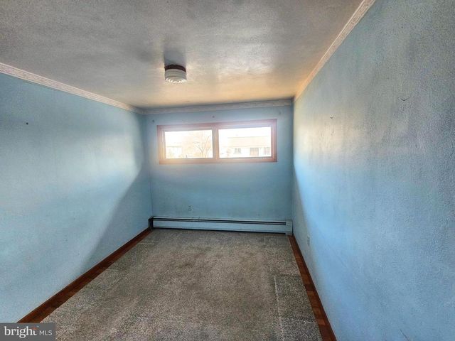 26 EISENHOWER BLVD, Duncannon, PA 17020