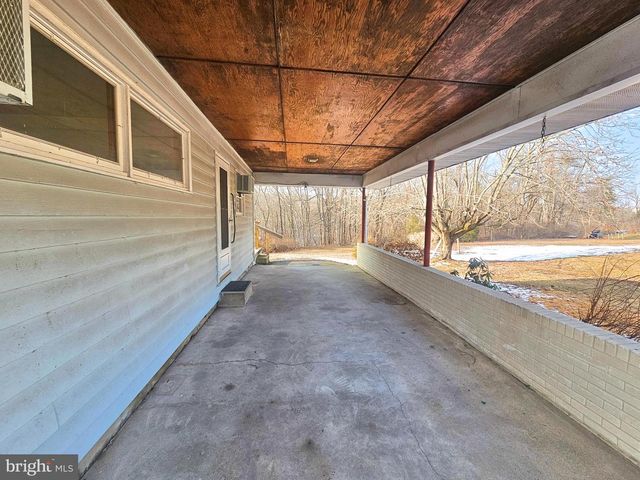 26 EISENHOWER BLVD, Duncannon, PA 17020