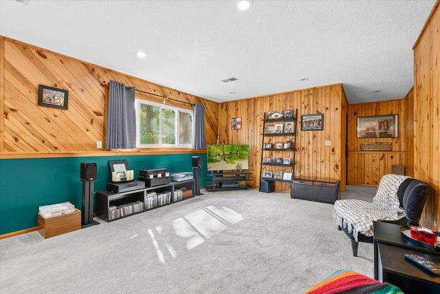 11902 Wisconsin Avenue N, Champlin, MN 55316