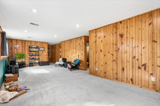 11902 Wisconsin Avenue N, Champlin, MN 55316