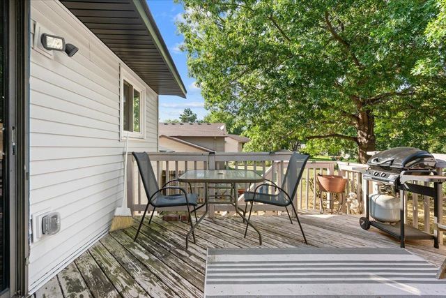 11902 Wisconsin Avenue N, Champlin, MN 55316