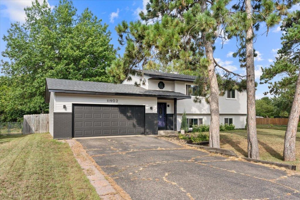 11902 Wisconsin Avenue N, Champlin, MN 55316 — photo 3