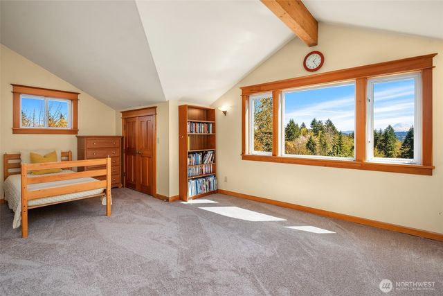 23419 107th Avenue SW, Vashon, WA 98070