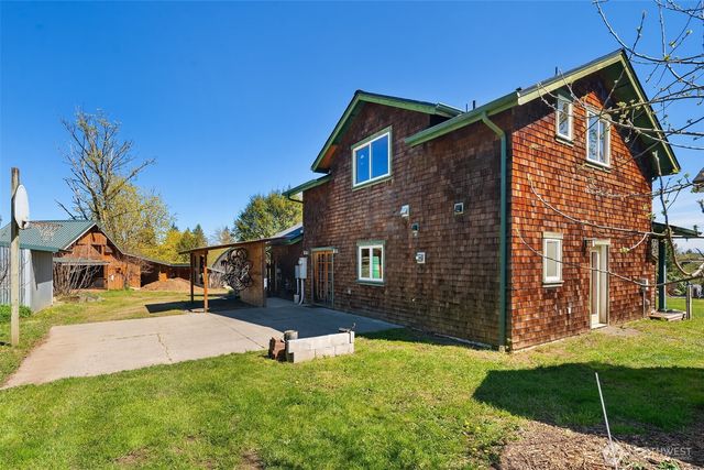 23419 107th Avenue SW, Vashon, WA 98070
