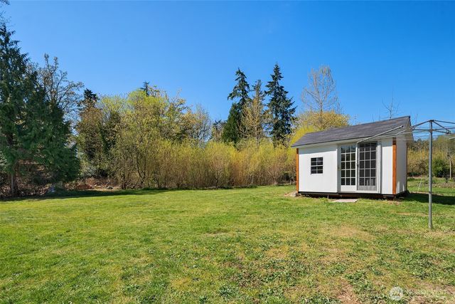 23419 107th Avenue SW, Vashon, WA 98070