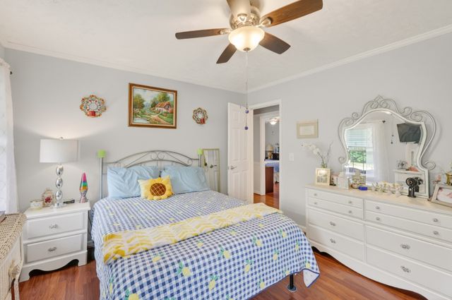1107 Wilson Ave, Tullahoma, TN 37388