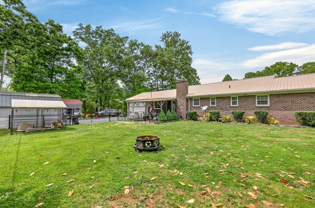 1107 Wilson Ave, Tullahoma, TN 37388
