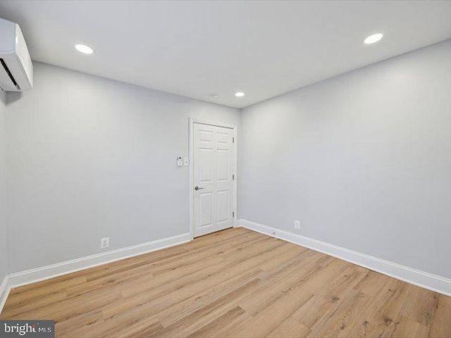 2253 DELHI ST, Philadelphia, PA 19133